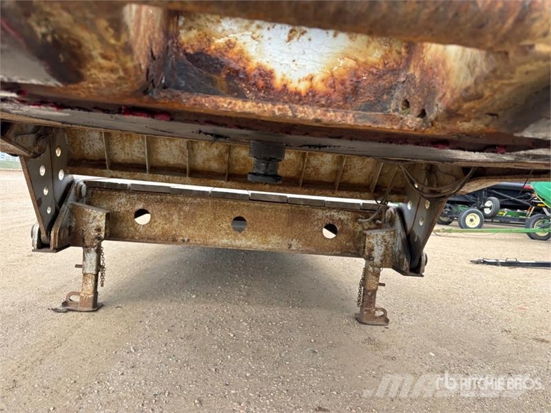 Altek 53 ft Tri/A Scissorneck Folding Neck Trailer 平板拖车