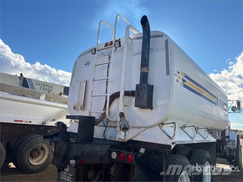 AM General M916 100 bbl 6x6 Water Truck Vesisäiliöautot