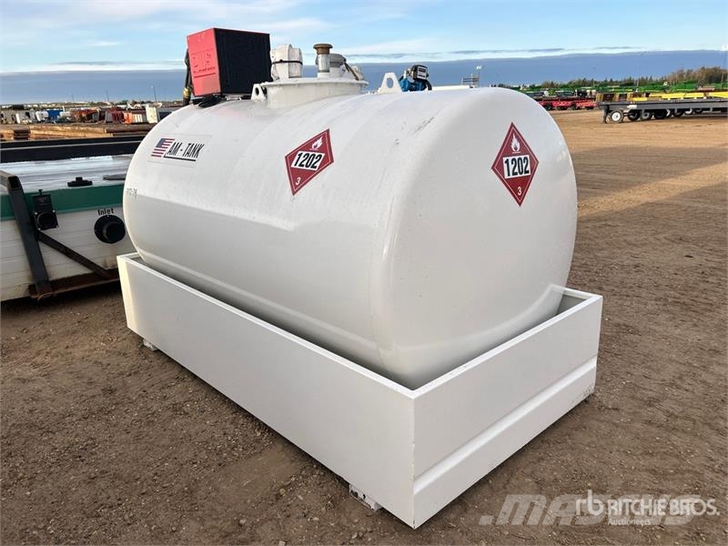 AM Tank 1800 L Steel Fuel Tank (Unused) Brændstof- og tilsætningstank.