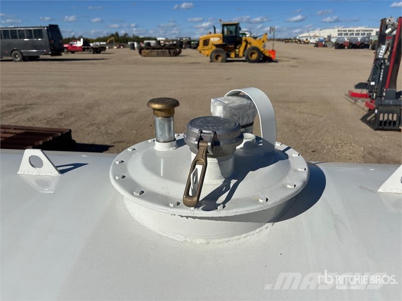 AM Tank 4000 L Steel Diesel Fuel Tank (Unused) 燃料タンクと添加剤用タンク