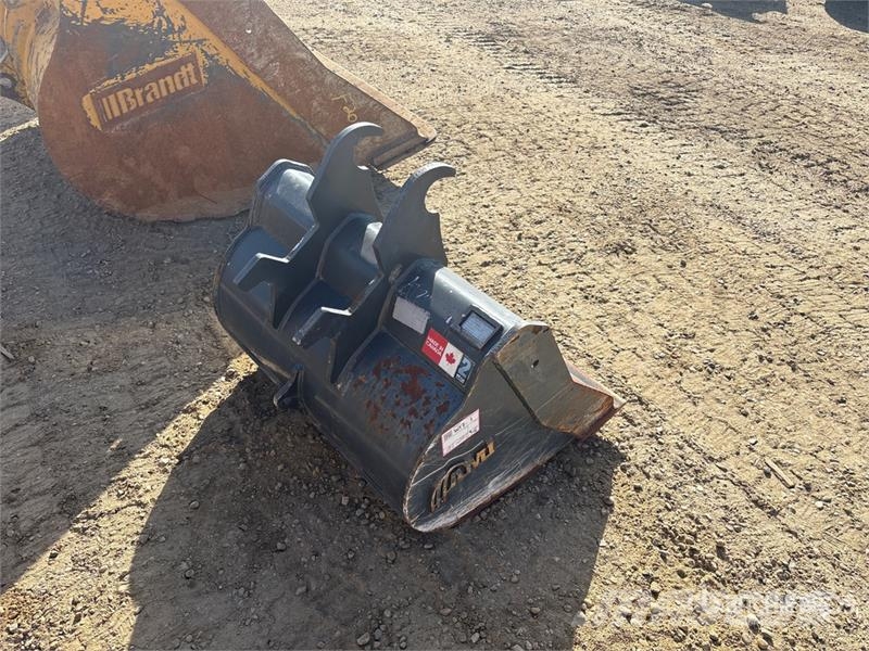 AMI 36CB50 36 in Q/C Cleanup Excavator Bucket Skopor