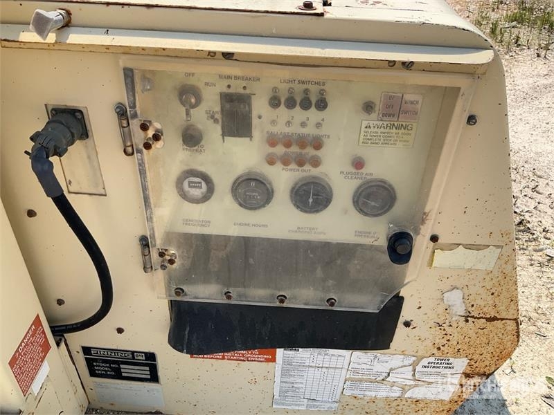 Amida LT5000 أبراج خفيفة
