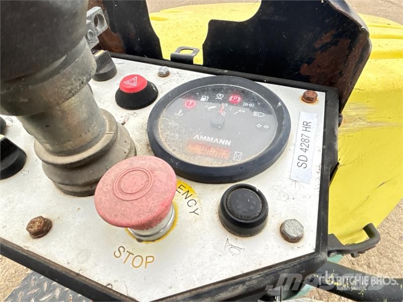 Ammann AV26-2 Double Drum Roller Котки тротуарні