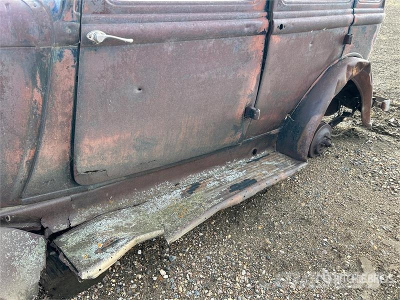 Antique Car (Inoperable) Outros Florestal