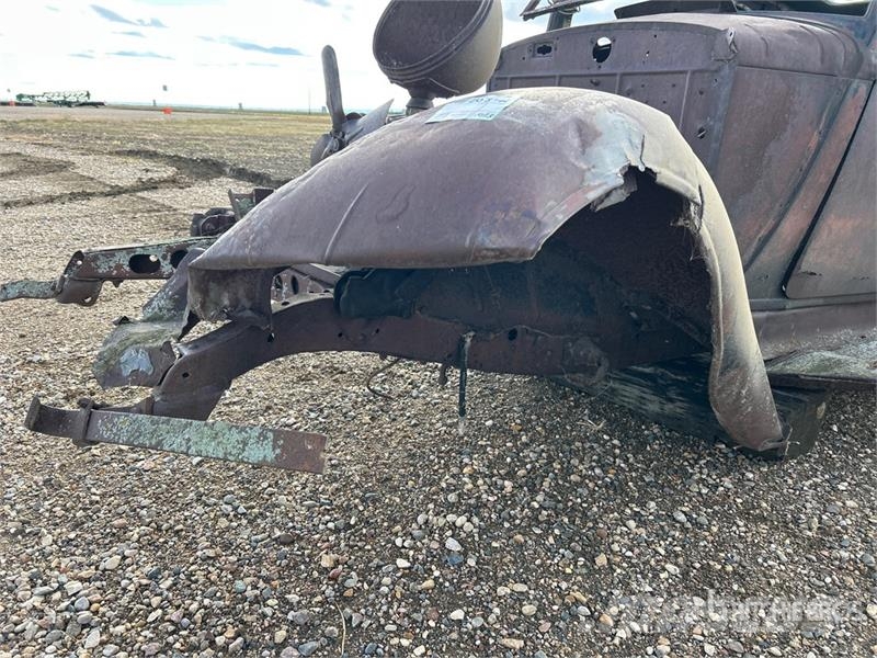 Antique Car (Inoperable) Outros Florestal