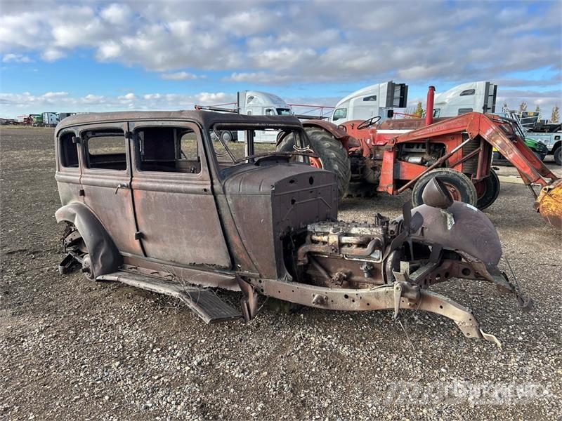 Antique Car (Inoperable) Outros Florestal