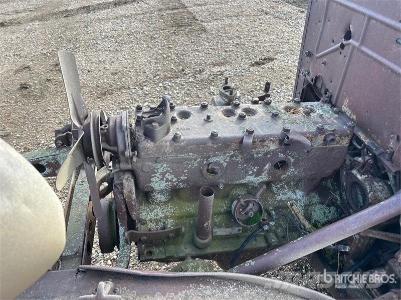 Antique Car (Inoperable) Outros Florestal