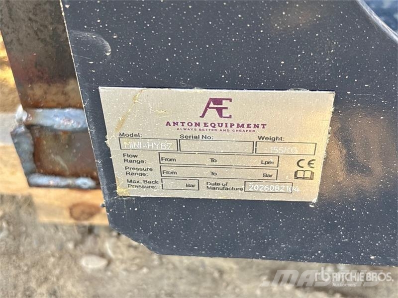 Anton Equipment MINI-HYWD 49 in Skid Steer Grapple Grappin