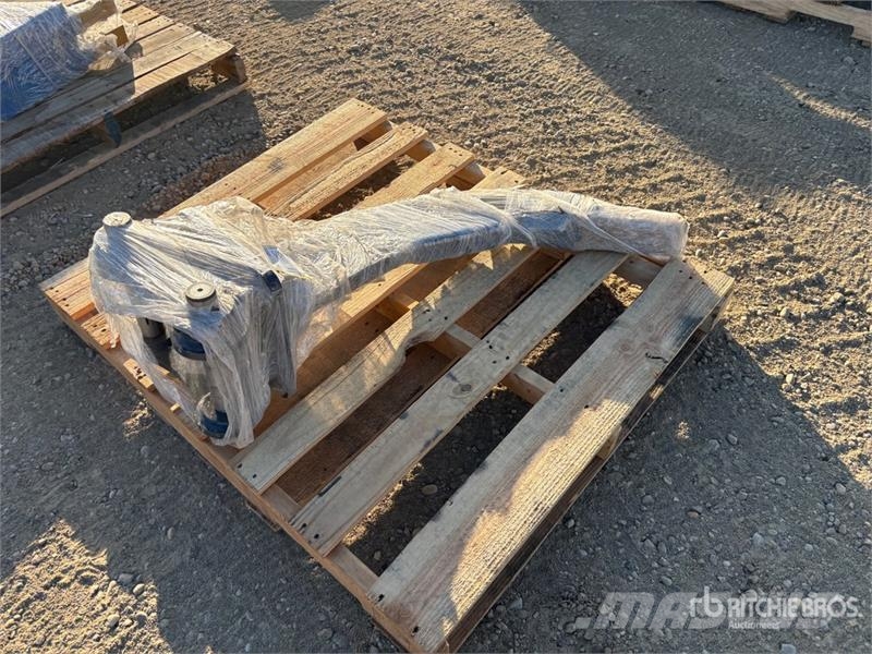  Anton Equipment STQ-CAT305 36 in Excavator Ripper  Spulchniarki