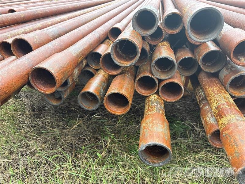 Approx. 75 Joints of 3.5 in Drill Pipe Drugi deli