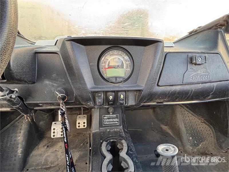 Arctic Cat 4x4 Side By Side سيارات