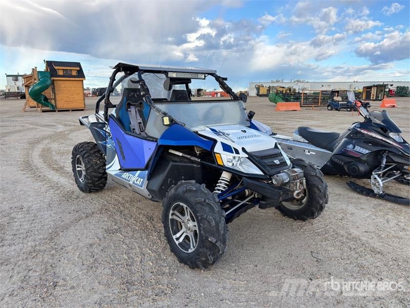 Arctic Cat 4x4 Side By Side سيارات