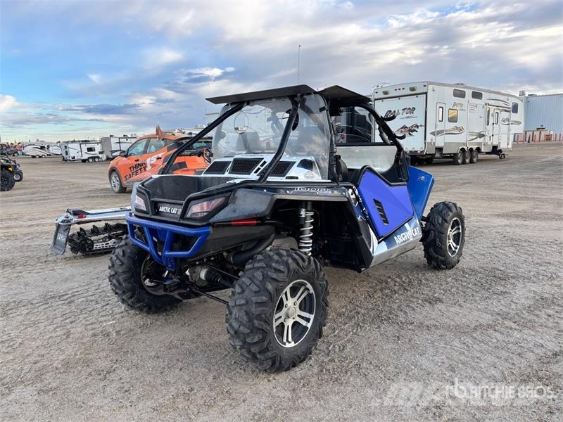 Arctic Cat 4x4 Side By Side سيارات