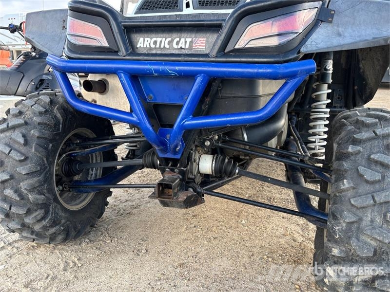 Arctic Cat 4x4 Side By Side سيارات