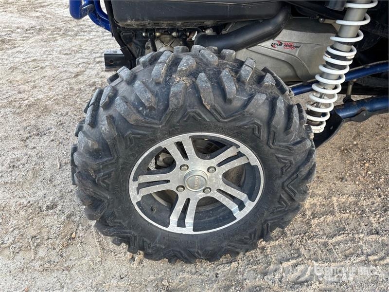 Arctic Cat 4x4 Side By Side سيارات