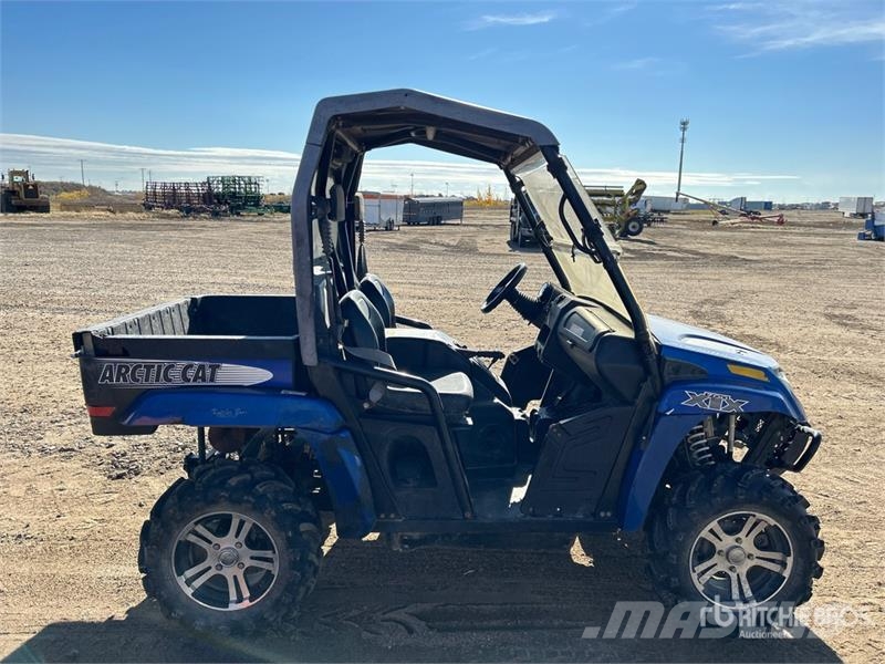 Arctic Cat 700 4x4 Side By Side سيارات