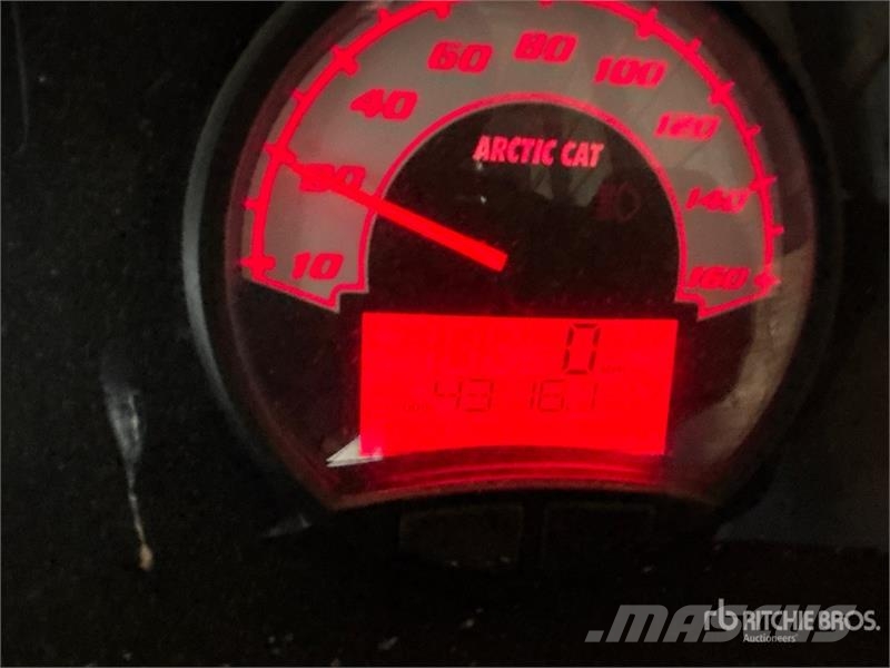 Arctic Cat M6 Snowmobile Snowmobile