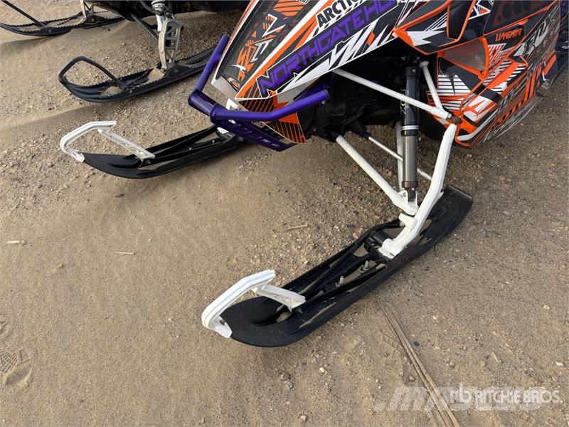 Arctic Cat Snowmobile Motoros szánok