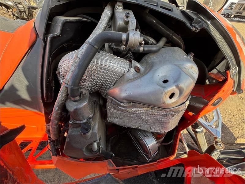 Arctic Cat Snowmobile Motoros szánok