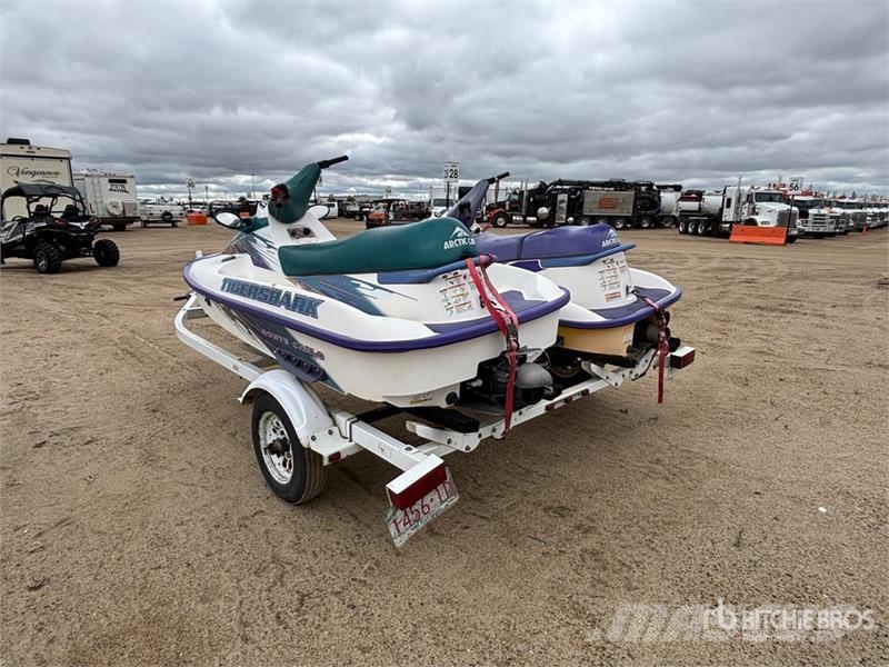 Arctic Cat TigerShark 9 ft Personal Watercraft Muud osad