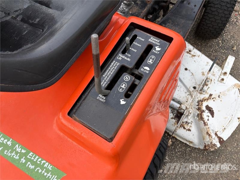 Ariens GT18 4x2 Ride-On Lawn Mower Mobil çim biçme makineleri