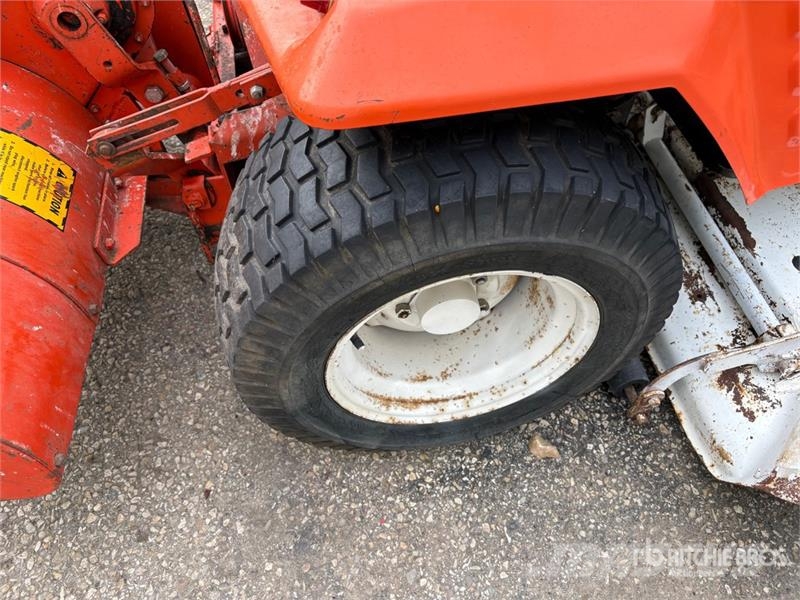 Ariens GT18 4x2 Ride-On Lawn Mower Mobil çim biçme makineleri