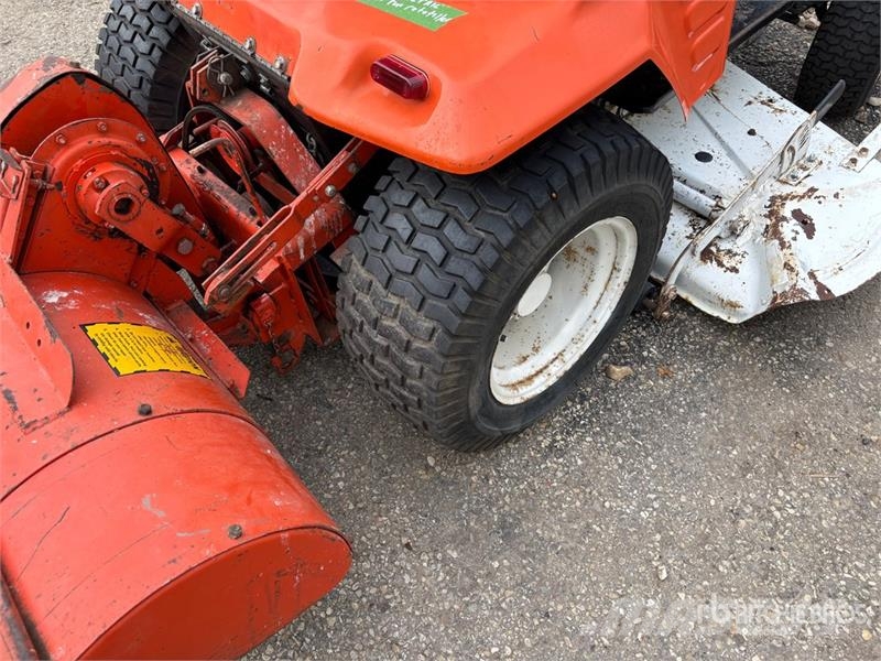 Ariens GT18 4x2 Ride-On Lawn Mower Mobil çim biçme makineleri