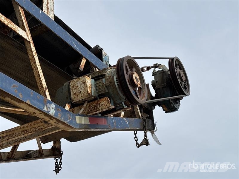Armaco 36 in x 75 ft Portable Stacking Conveyor Строителство - Други