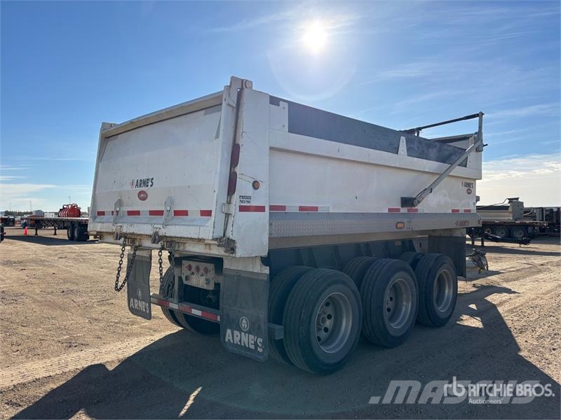 Arnes 17 ft Tri/A Pup Dump Trailer Самоскиди