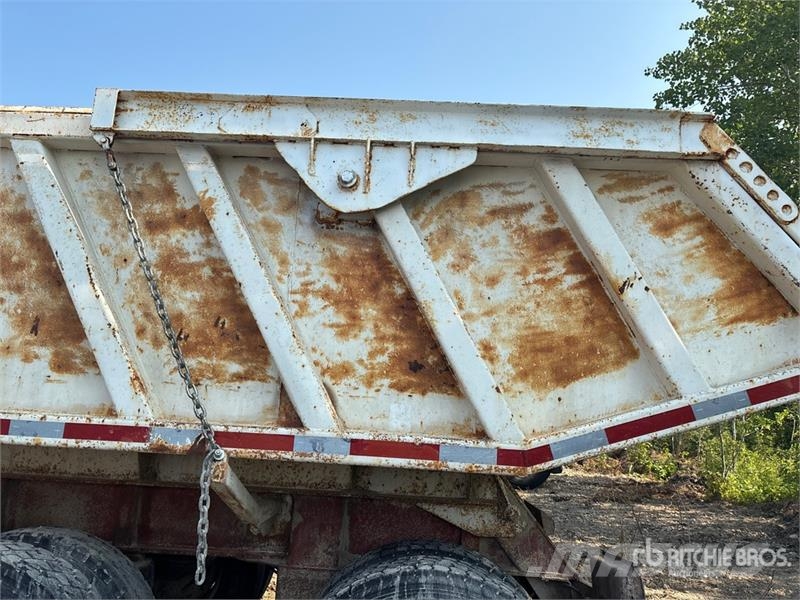 Arnes 27 ft T/A Armour Rock End Dump Trailer Przyczepy wywrotki