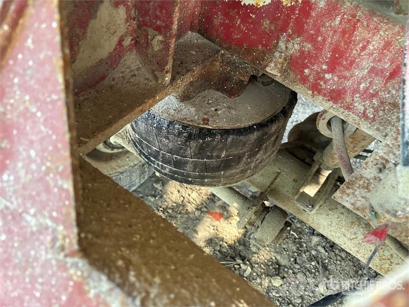Arnes 27 ft T/A Armour Rock End Dump Trailer Przyczepy wywrotki