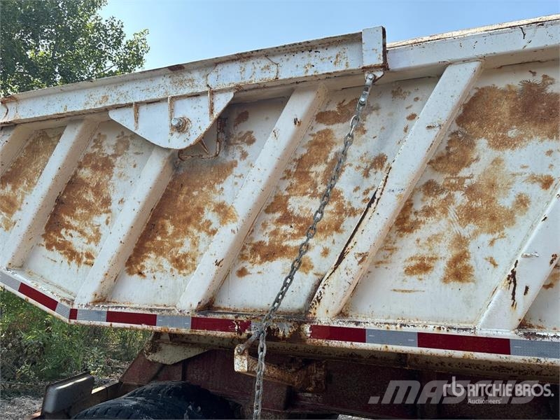 Arnes 27 ft T/A Armour Rock End Dump Trailer Przyczepy wywrotki