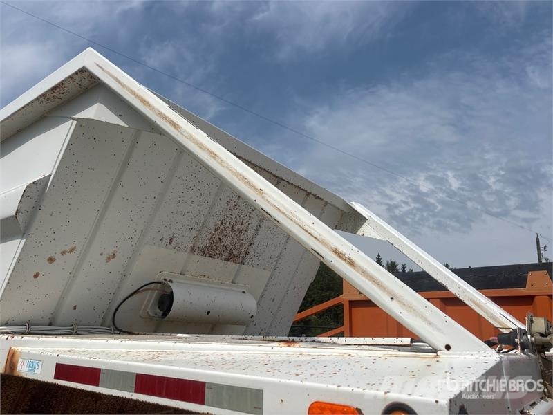 Arnes 29 ft T/A Belly Dump Trailer Kiper prikolice