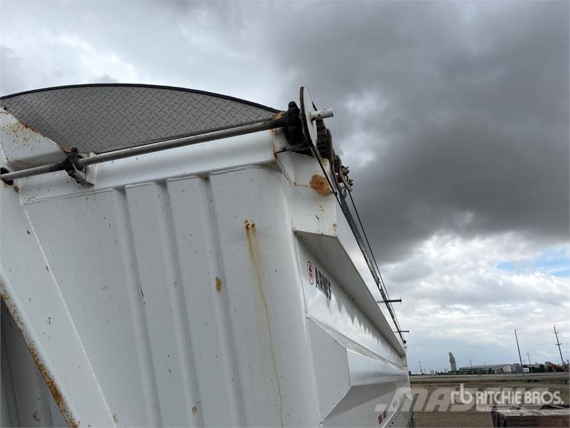 Arnes 29 ft Tri/A End Dump Trailer Damperli römorklari