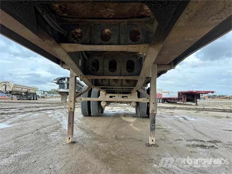 Arnes 30 ft T/A End Dump Trailer Kipper