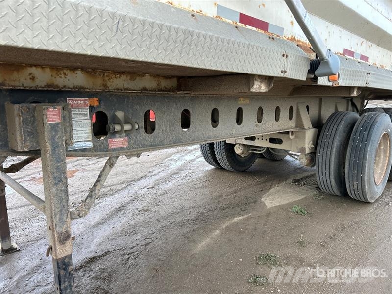 Arnes 30 ft T/A End Dump Trailer Kipper