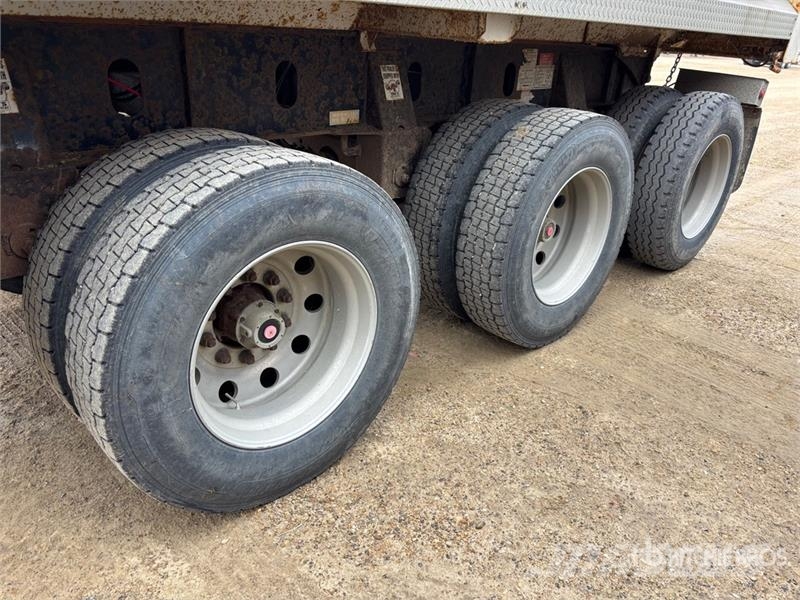 Arnes 30 ft Tri/A End Dump Trailer 自卸拖车