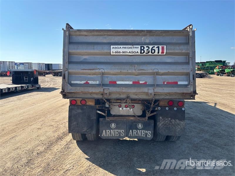 Arnes 31 ft Tri/A End Dump Trailer Самоскиди