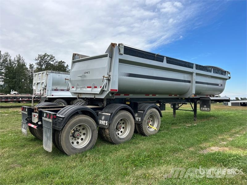 Arnes 33 ft Tri/A End Dump Trailer Kipper