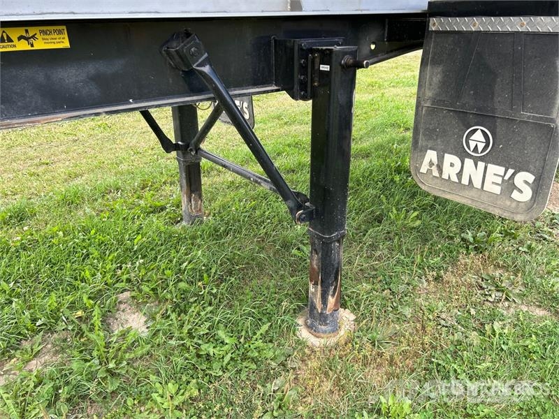 Arnes 33 ft Tri/A End Dump Trailer Kipper