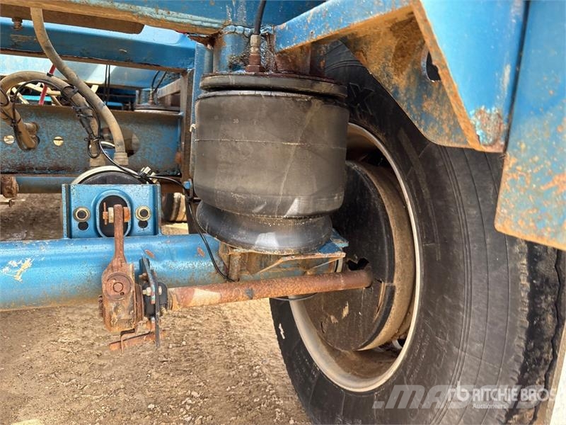 Arnes 36 ft Tri/A Belly Dump Trailer Kipper