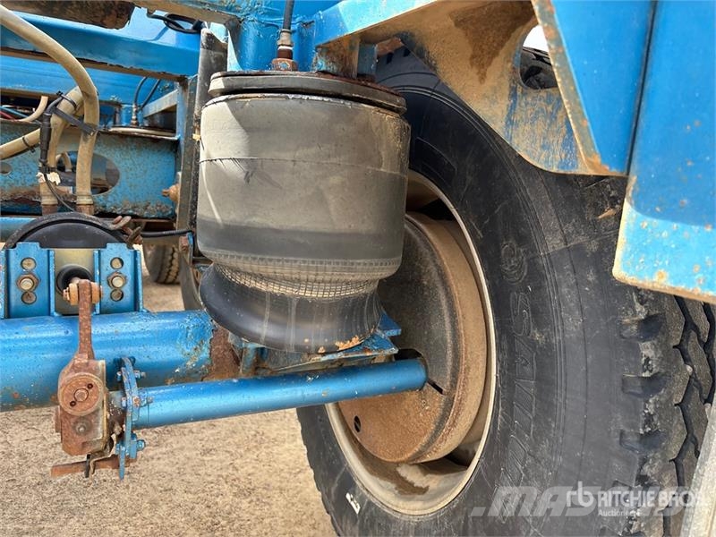 Arnes 36 ft Tri/A Belly Dump Trailer Kipper