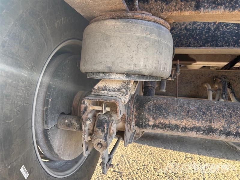 Arnes lead 20 ft Super B-Train Lead Side Dump Trailer Tippsläp