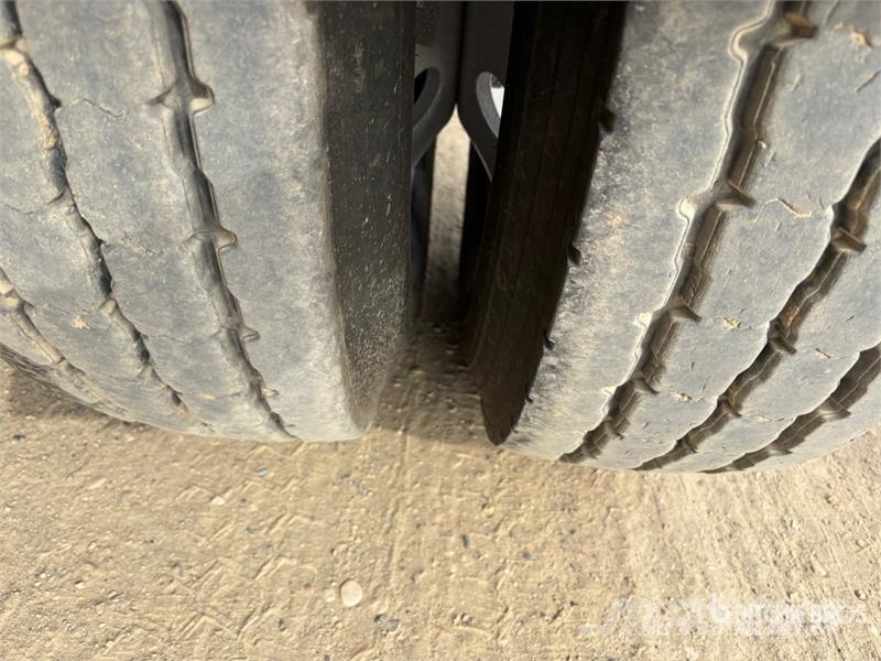 Arnes lead 22 ft Super B-Train Lead Side Dump Trailer Kipper