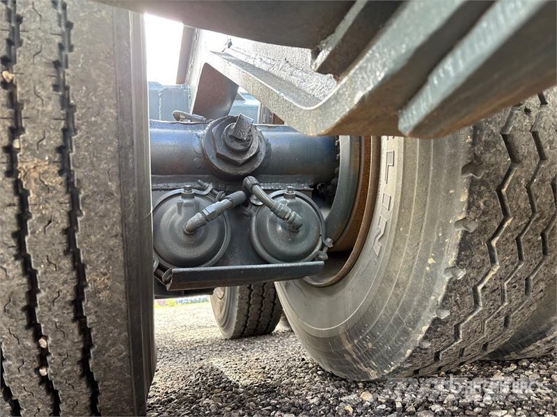 Arnes Lowboy 16 16-Wheel Lowboy Trailer Caricatore basso
