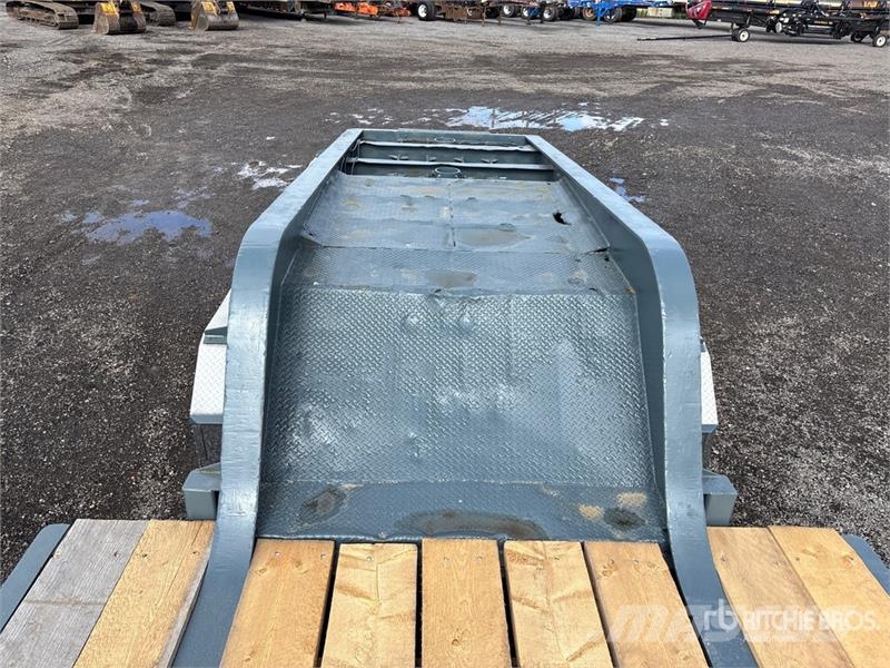 Arnes Lowboy 16 16-Wheel Lowboy Trailer Caricatore basso