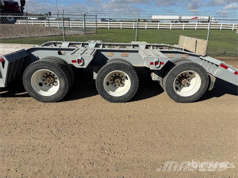 Arnes Tri/A Heavy Spec Lowboy Trailer Góndola de cama rebajada
