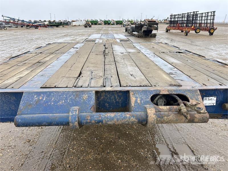 Arrow 40 t Tri/A 52 ft - 60 ft Extendable Trombone Step Low loaders