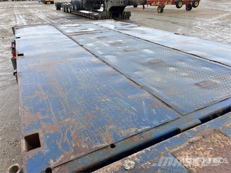 Arrow 40 t Tri/A 52 ft - 60 ft Extendable Trombone Step Low loaders