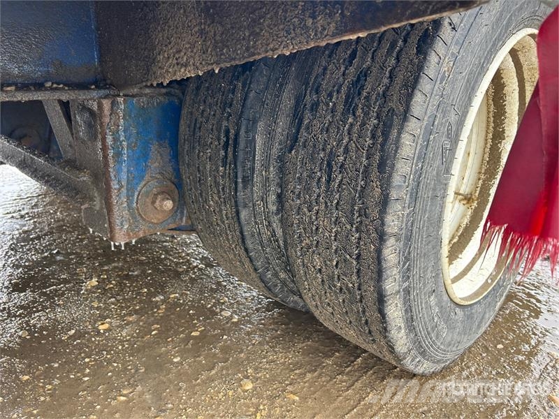 Arrow 40 t Tri/A 52 ft - 60 ft Extendable Trombone Step Low loaders